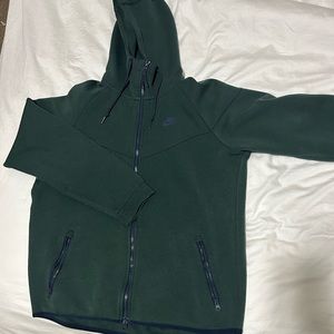 Men’s Nike zip up jacket